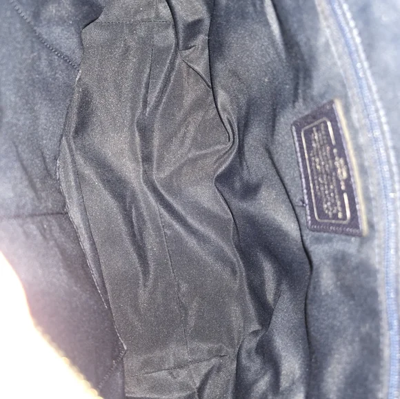 Euc Coach City Zip Top Tote in the Badlands Floral Print in midnight blue - Picture 6 of 6